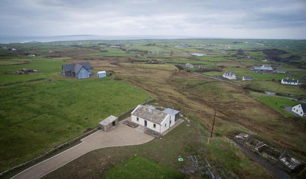 Elfin Cottage Doolin Exteriör bild